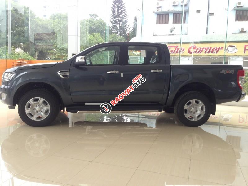 Bán xe Ford Ranger XLT 2.2L MT đời 2017, xe nhập có đủ màu, giao xe ngay, hỗ trợ trả góp: 0961917516-3