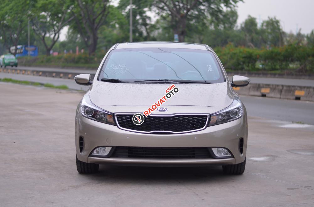 Cần bán Kia Cerato AT đời 2017, 613 triệu-2