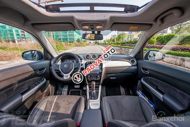 Bán xe Suzuki Vitara 2017 màu trắng ngà, xe nhập, giao ngay. LH: 0985.547.829-3