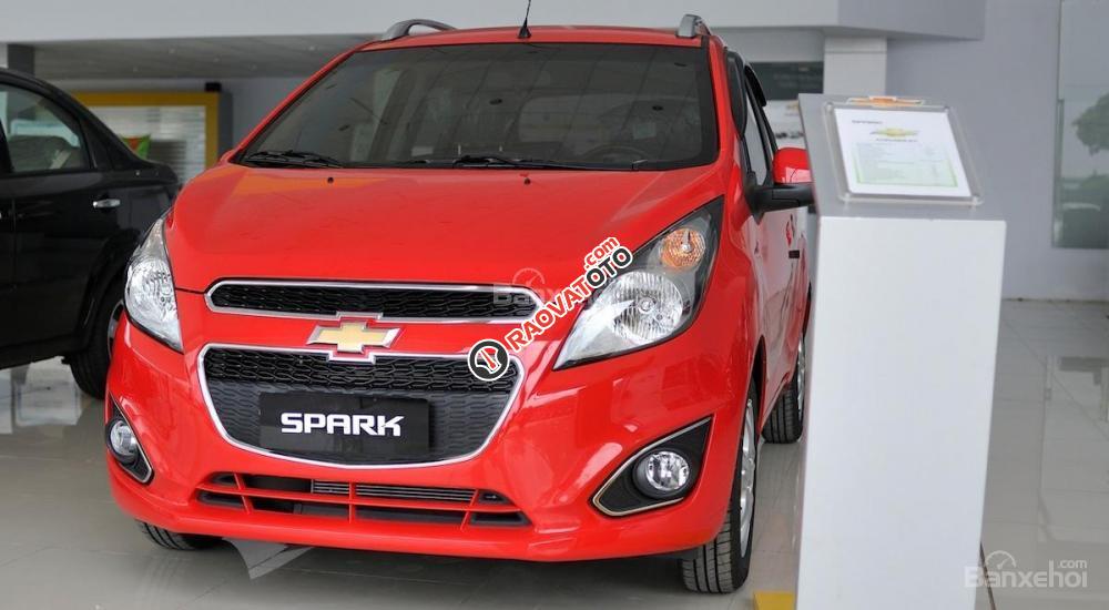 5 chỗ Chevrolet Spark LT, hỗ trợ vay NH trả trước tầm 90tr, LH Nhung 0975.768.960-0