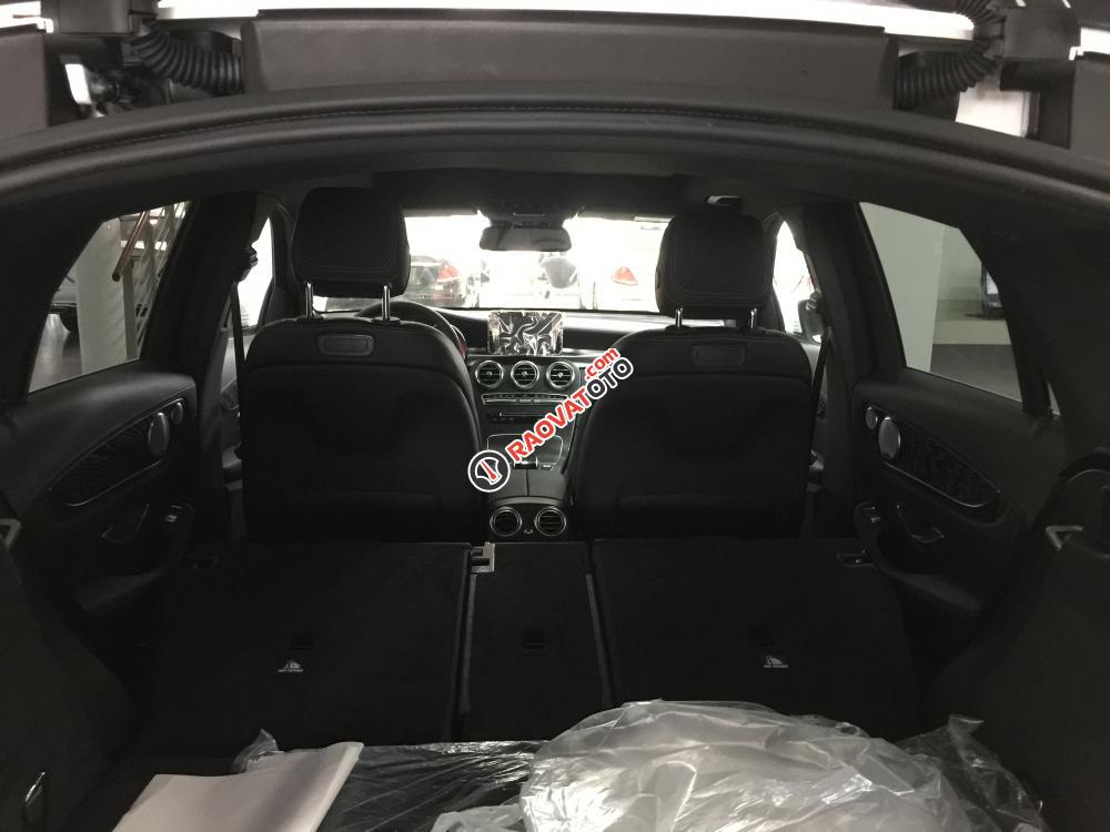 Mercedes GLC 300, mới 100%, xe giao ngay-8