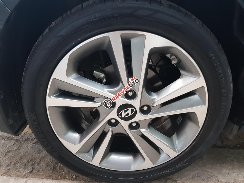 Hyundai Elantra 2.0 sx cuối 2016, màu đen-6