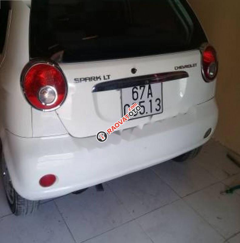 Bán xe Chevrolet Spark LT 0.8 MT đời 2010, màu trắng-1