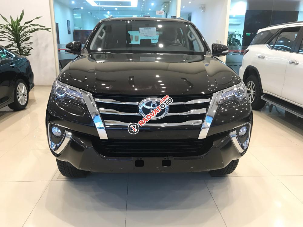 Toyota Fortuner 4x4V màu đen - Nhập khẩu nguyên chiếc, bảo hành 3 năm - Đại lý Toyota Mỹ Đình-14