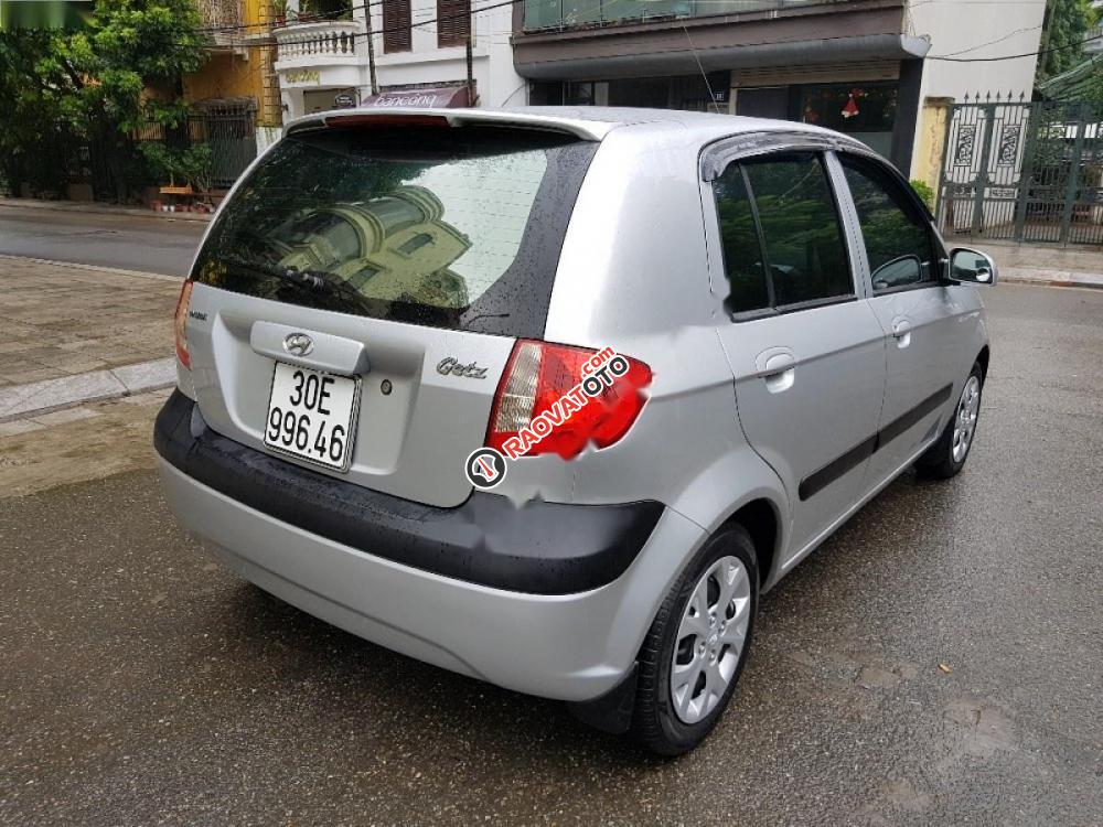 Cần bán xe Hyundai Getz 1.1MT đời 2010, màu bạc, nhập khẩu nguyên chiếc xe gia đình giá cạnh tranh-0