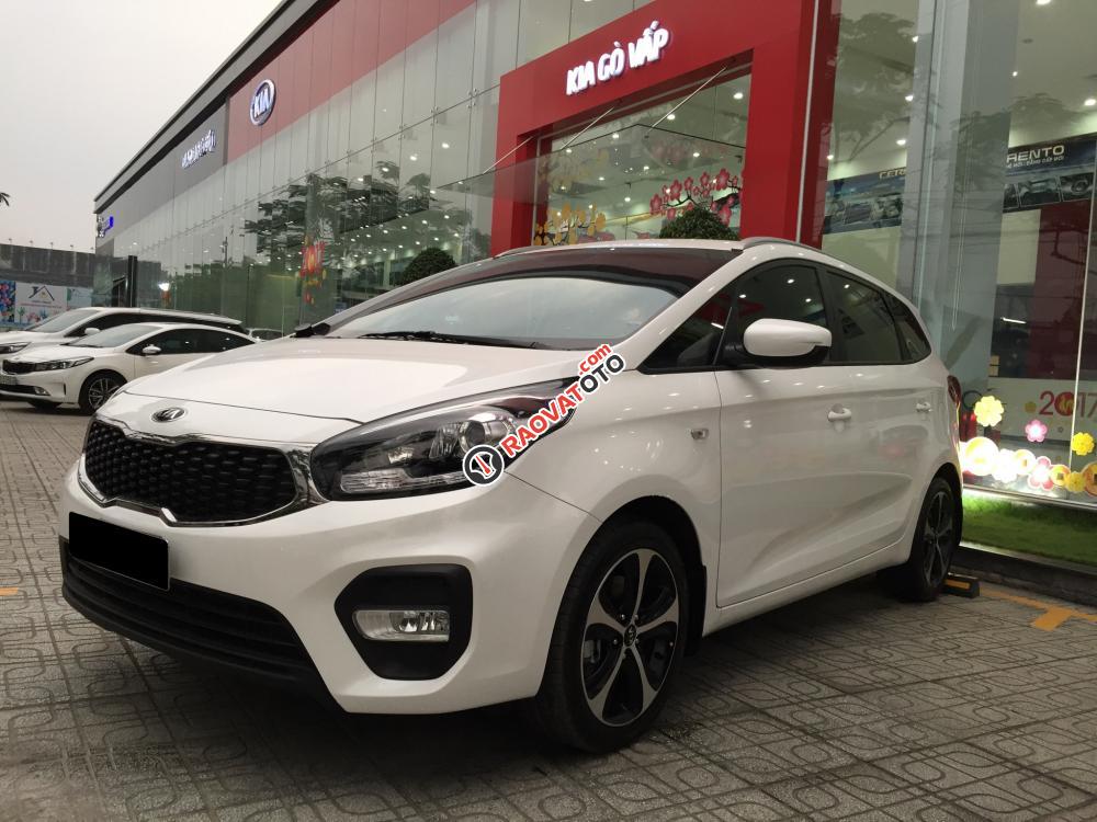 Bán Kia Rondo G MT đời 2017, màu trắng, 644 triệu, LH: 0914.753.342-1