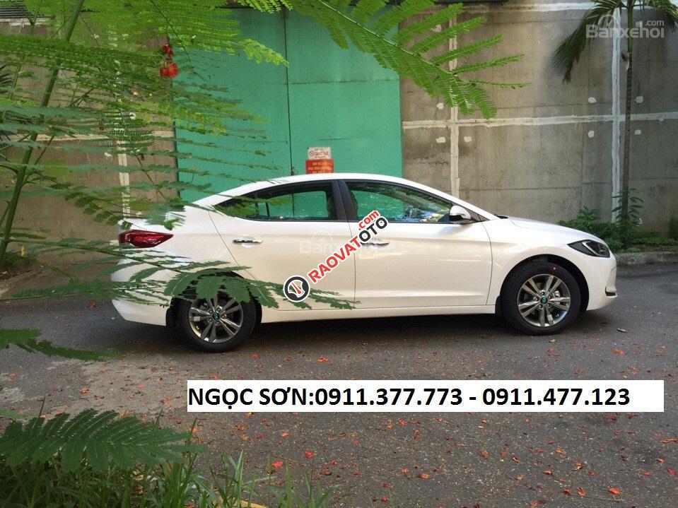 "Cực Sốc" Hyundai Elantra Đà Nẵng, hỗ trợ vay 80 - 90% giá trị xe, Lh Ngọc Sơn: 0911.377.773-10