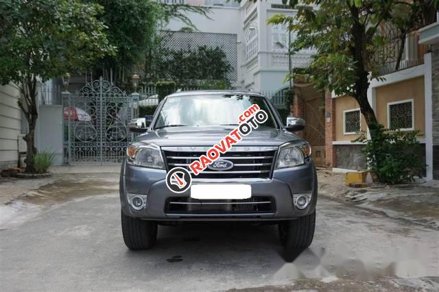 Cần bán gấp Ford Everest 2.5AT đời 2011 số tự động-0