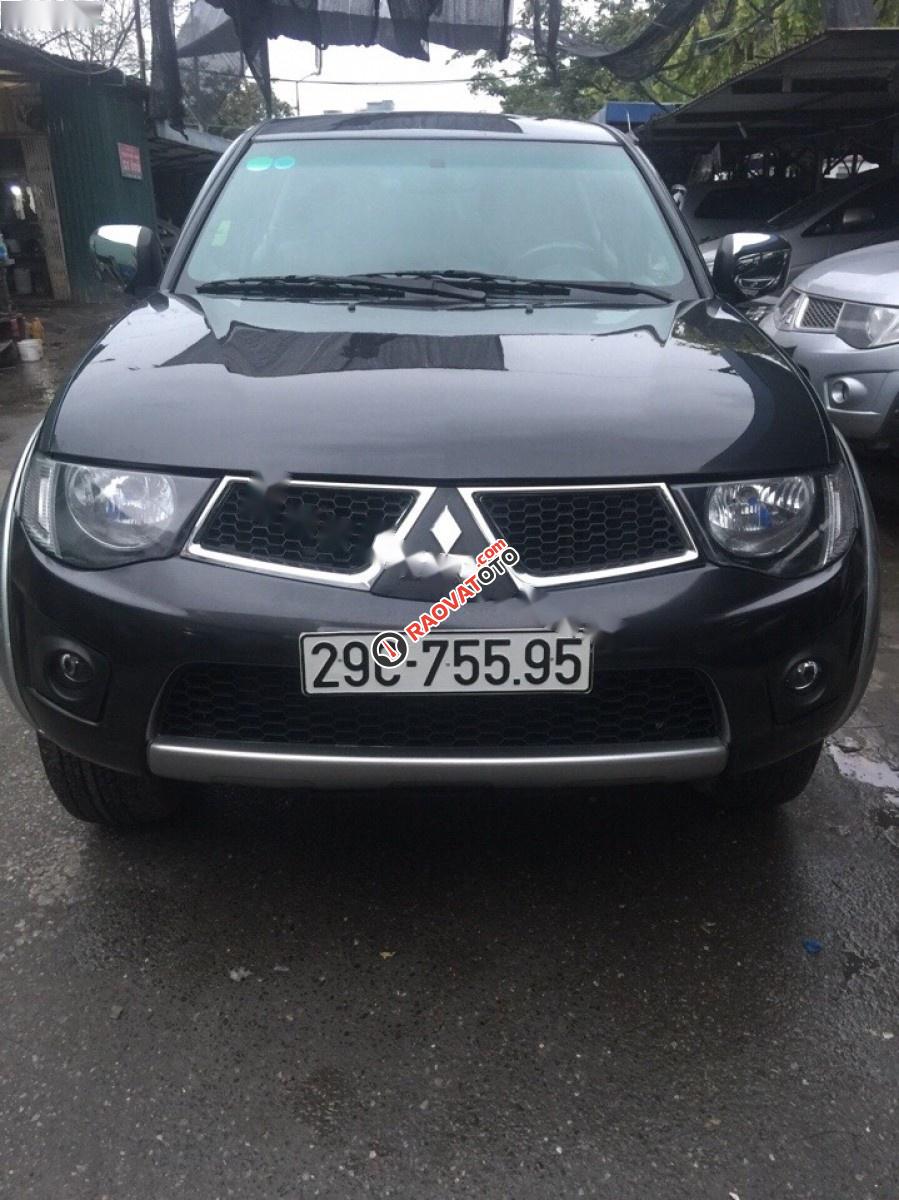 Cần bán Mitsubishi Triton GLS 4x4 AT đời 2012, màu đen, xe nhập-1