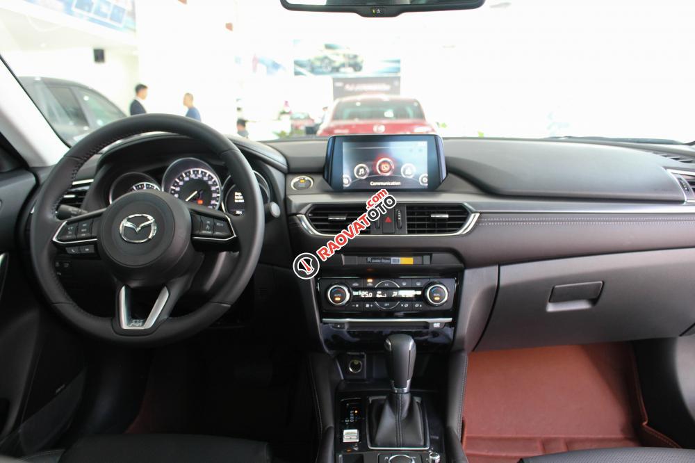 Bán xe Mazda 6 Facelift 2018 new, giá chỉ từ 819 triệu-6