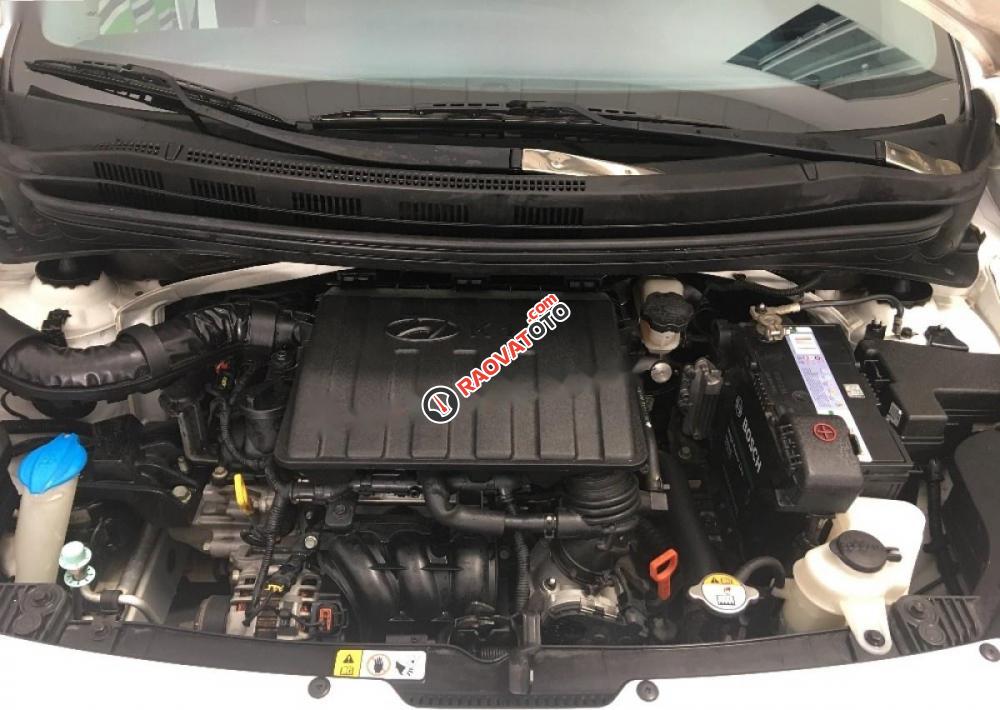 Bán ô tô Hyundai Grand i10 đời 2014, màu trắng, xe nhập số tự động, giá 340tr-7