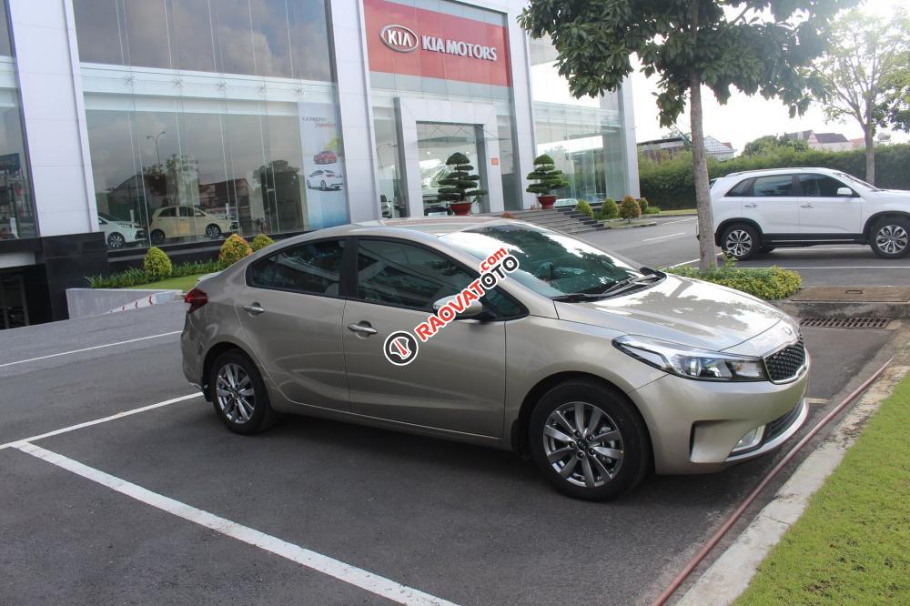 Hot! Cerato 1.6 MT thay mâm mới và thêm ốp cản bô thể thao, giá chỉ 545 triệu, Hotline: Tâm 0938.805.635-1