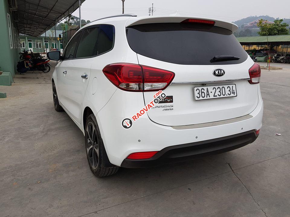 Bán Kia Rondo GAT đời 2016, màu trắng xe gia đình, giá chỉ 630 triệu-3