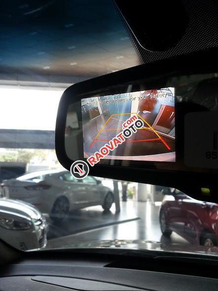 Cần bán Hyundai Santa Fe đời 2017, màu trắng-13