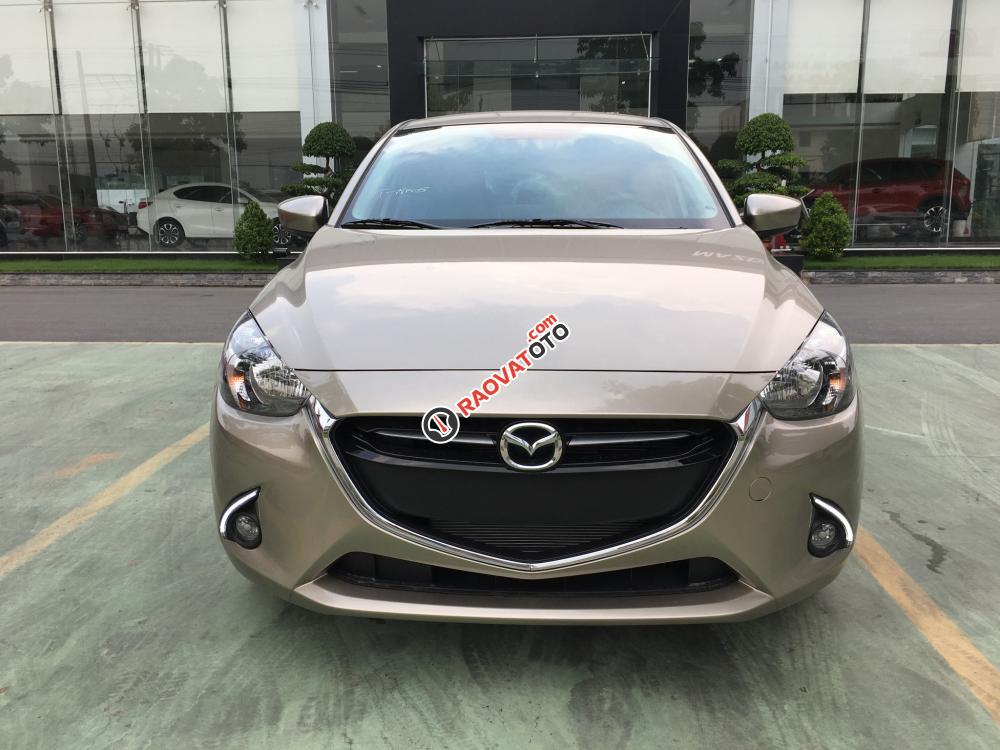 Bán xe Mazda 2 1.5L AT Sedan đời 2018 màu vàng đồng, giá ưu đãi 529tr chỉ có ở Mazda Cộng Hòa-0