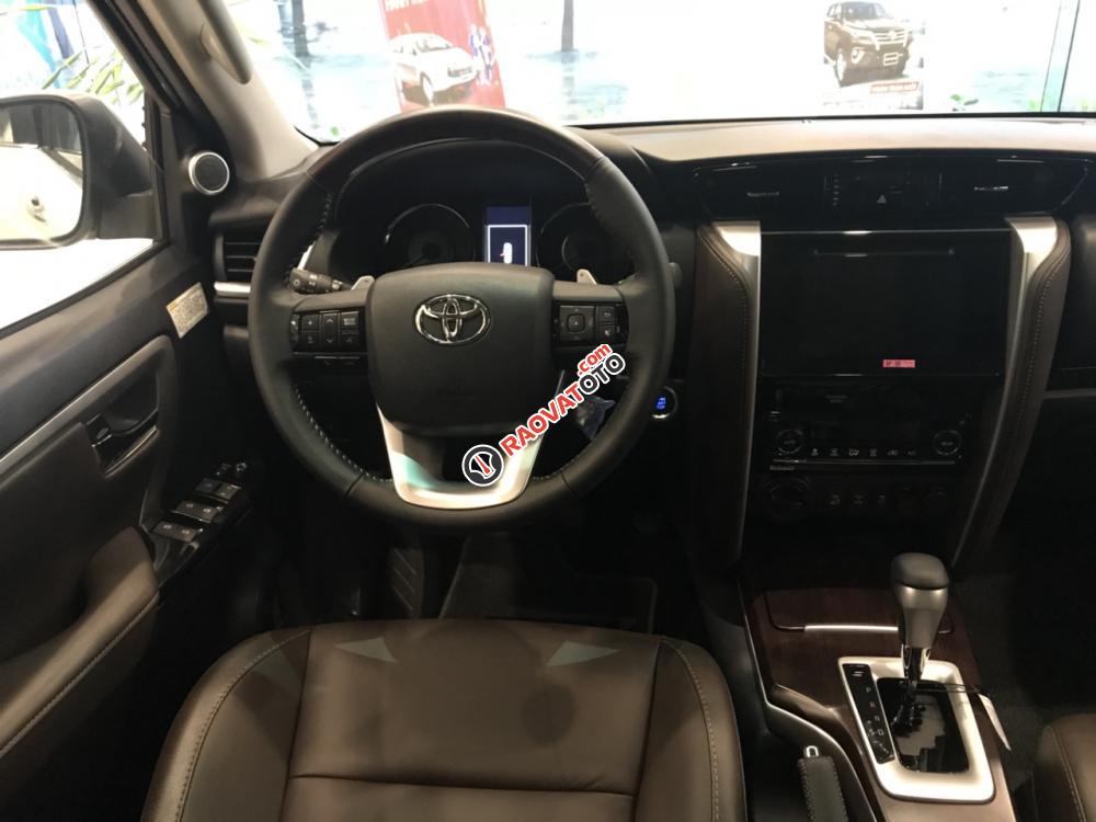 Toyota Fortuner 4x4V nhập khẩu - Bảo hành chính hãng 3 năm - Đại lý Toyota Mỹ Đình-9