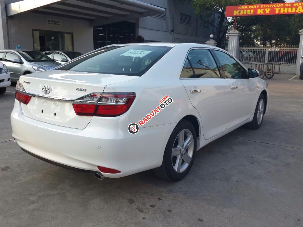 Bán Camry E đủ màu giao ngay. Xe thích hợp chở khách nước ngoài, LH 0911404101-4