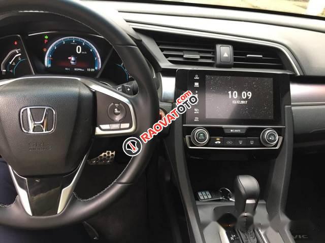 Bán ô tô Honda Civic 2017, màu bạc-1