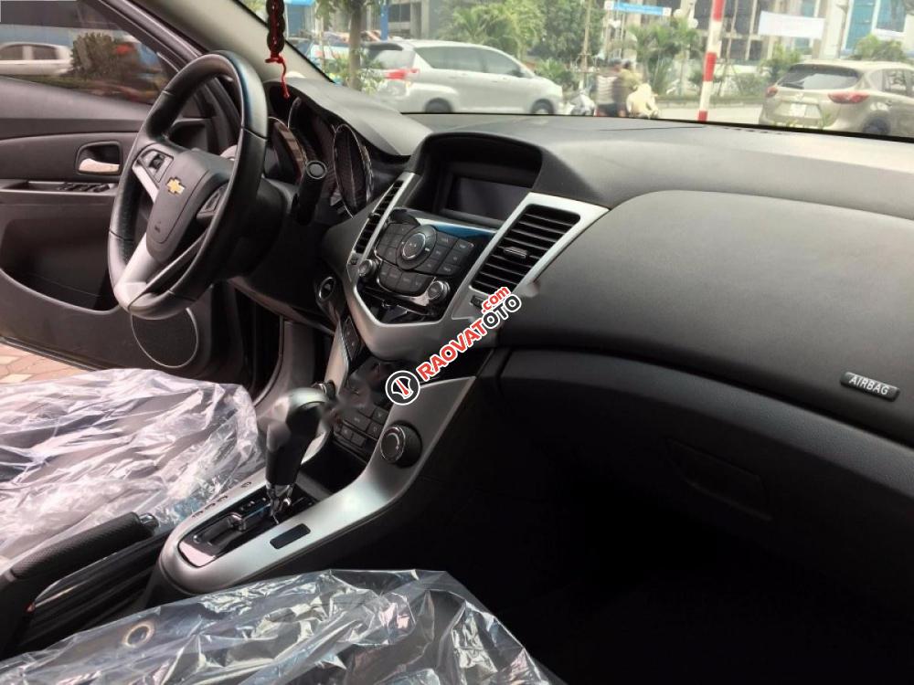 Cần bán xe Chevrolet Cruze LTZ 1.8 AT 2015, màu đen  -6