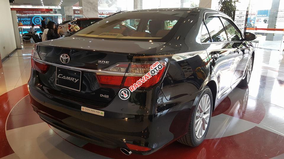 Toyota Camry khuyến mãi lớn, tặng tiền mặt, phụ kiện chính hãng, hỗ trợ mua xe trả góp, hotline 0987404316-2