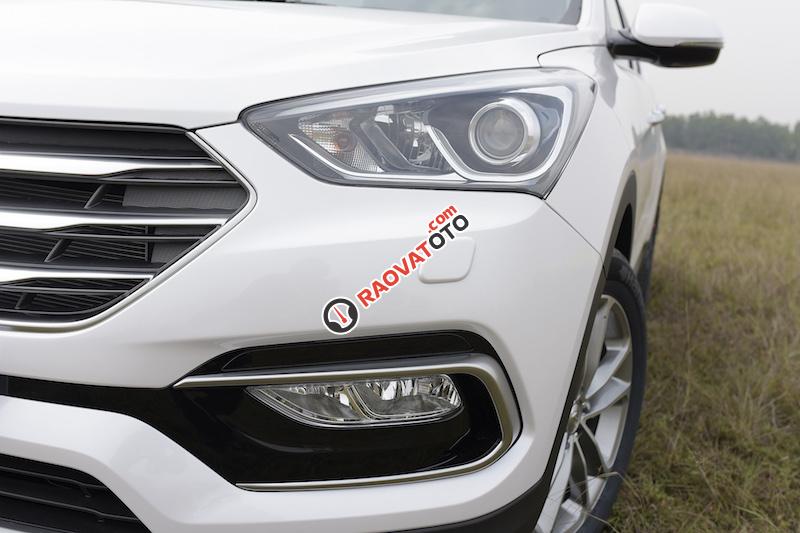 Cần bán Hyundai Santa Fe đời 2017, màu trắng-5