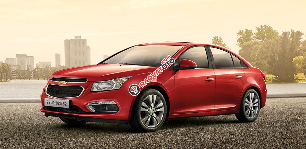 Cần bán xe Chevrolet Cruze LTZ 1.8L năm 2017, màu đỏ, giá 626tr, trả trước 100tr-0