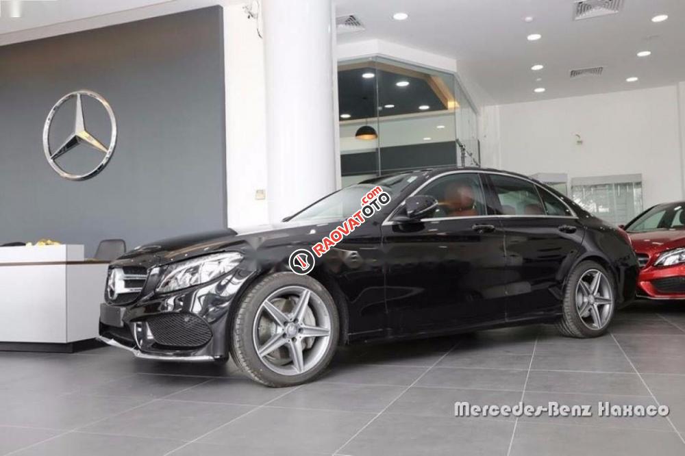 Bán xe Mercedes 300AMG đời 2017, màu đen số tự động-4