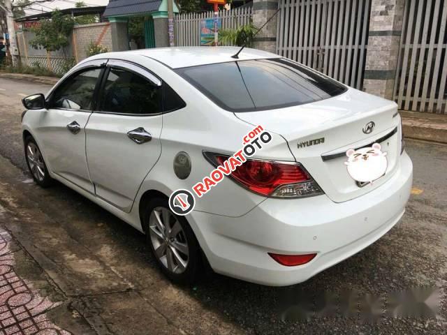 Bán Hyundai Accent năm 2011, màu trắng, nhập khẩu nguyên chiếc  -2