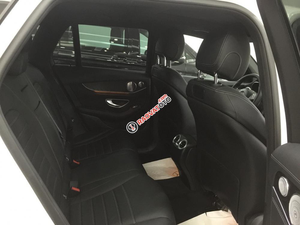 Mercedes GLC 300, mới 100%, xe giao ngay-5