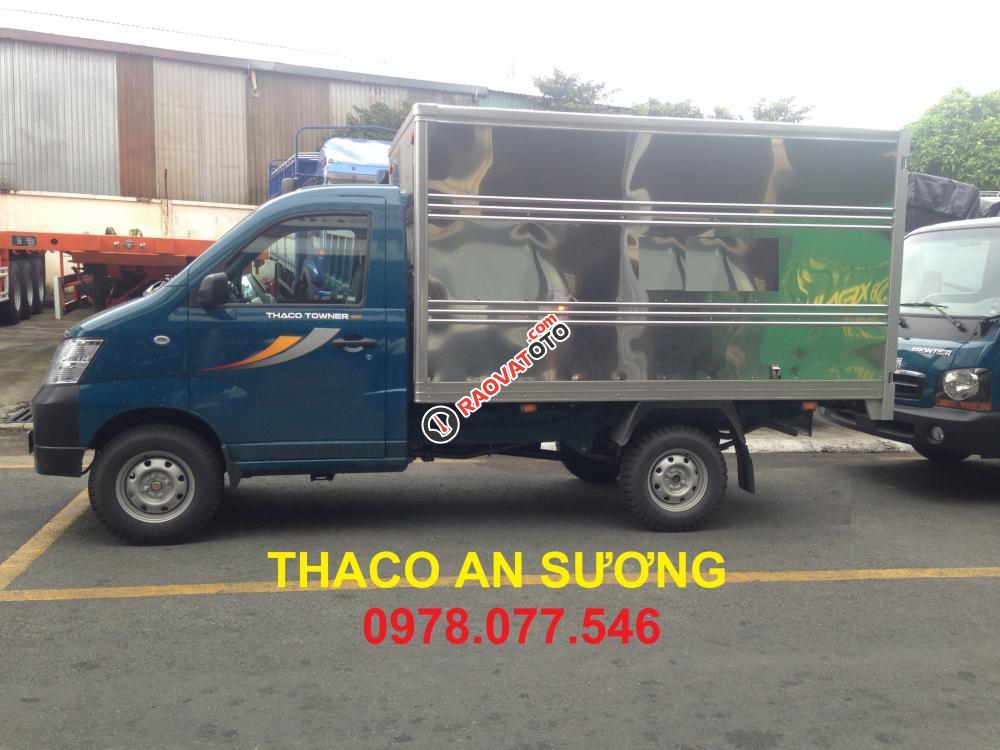 Xe tải 990kg Thaco Towner 2017 thùng kín có máy lạnh-0