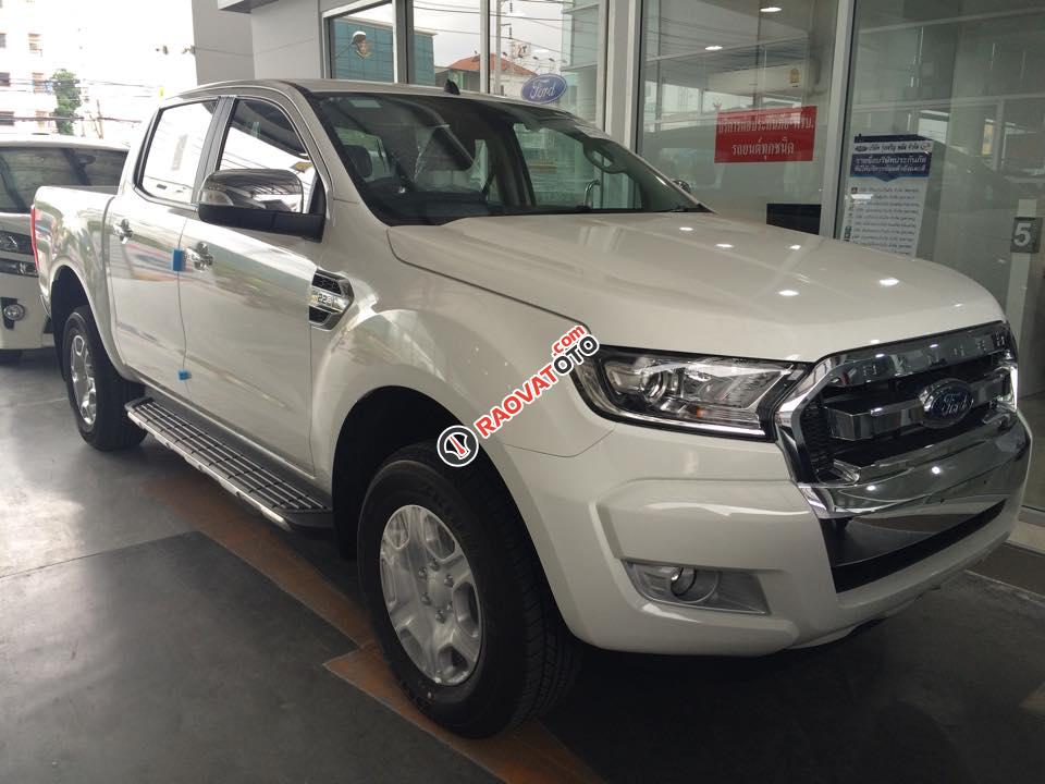 Bán xe Ford Ranger XLT 2.2L MT đời 2017, xe nhập có đủ màu, giao xe ngay, hỗ trợ trả góp: 0961917516-8