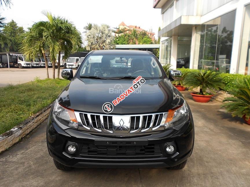 Bán xe Triton đời 2017 tại Đà Nẵng, màu đen, xe nhập Thái Lan, giao xe nhanh, LH Quang 0905596067-9