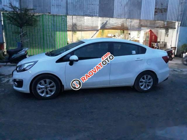 Bán Kia Rio năm 2017, màu trắng-1