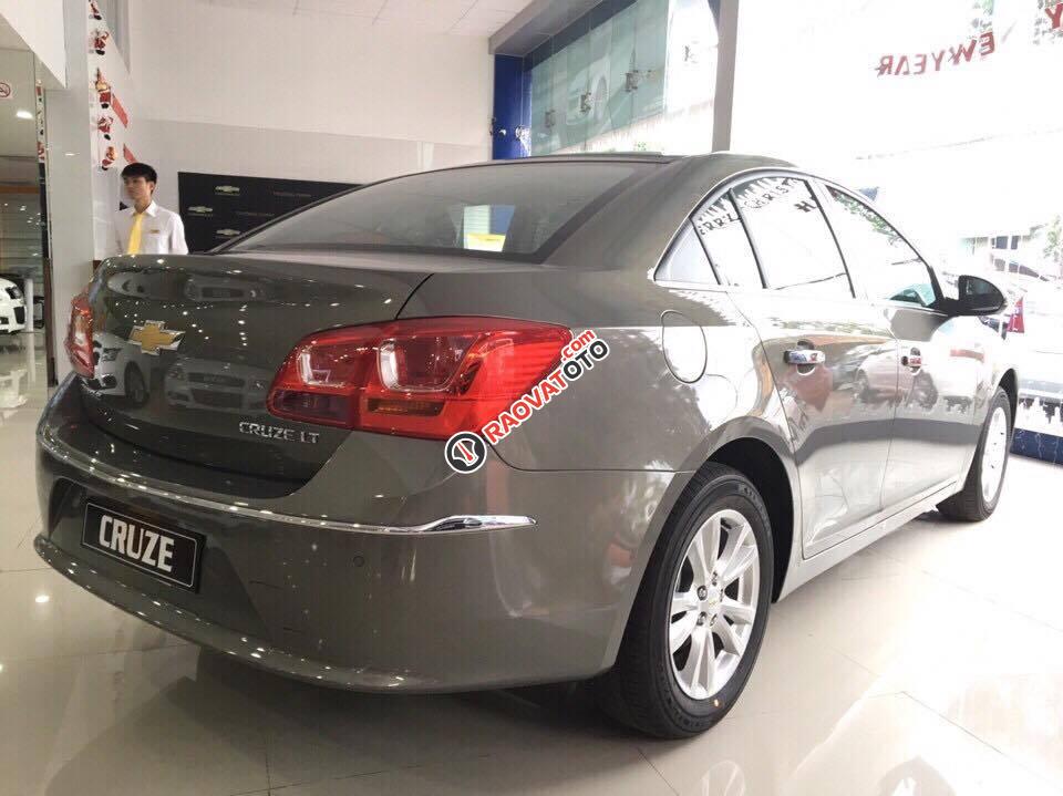 Bán Chevrolet Cruze LT 2018 - Nâu hoàng kim, hỗ trợ vay tối đa giá trị xe-5