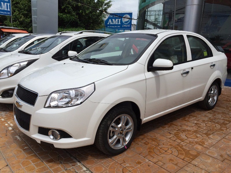 Bán xe Chevrolet Aveo LT đời 2017, màu trắng, nhập khẩu nguyên chiếc-1