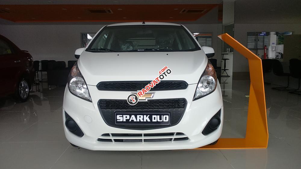 Bán Chevrolet Spark Duo đời 2016, màu trắng, 279tr-0