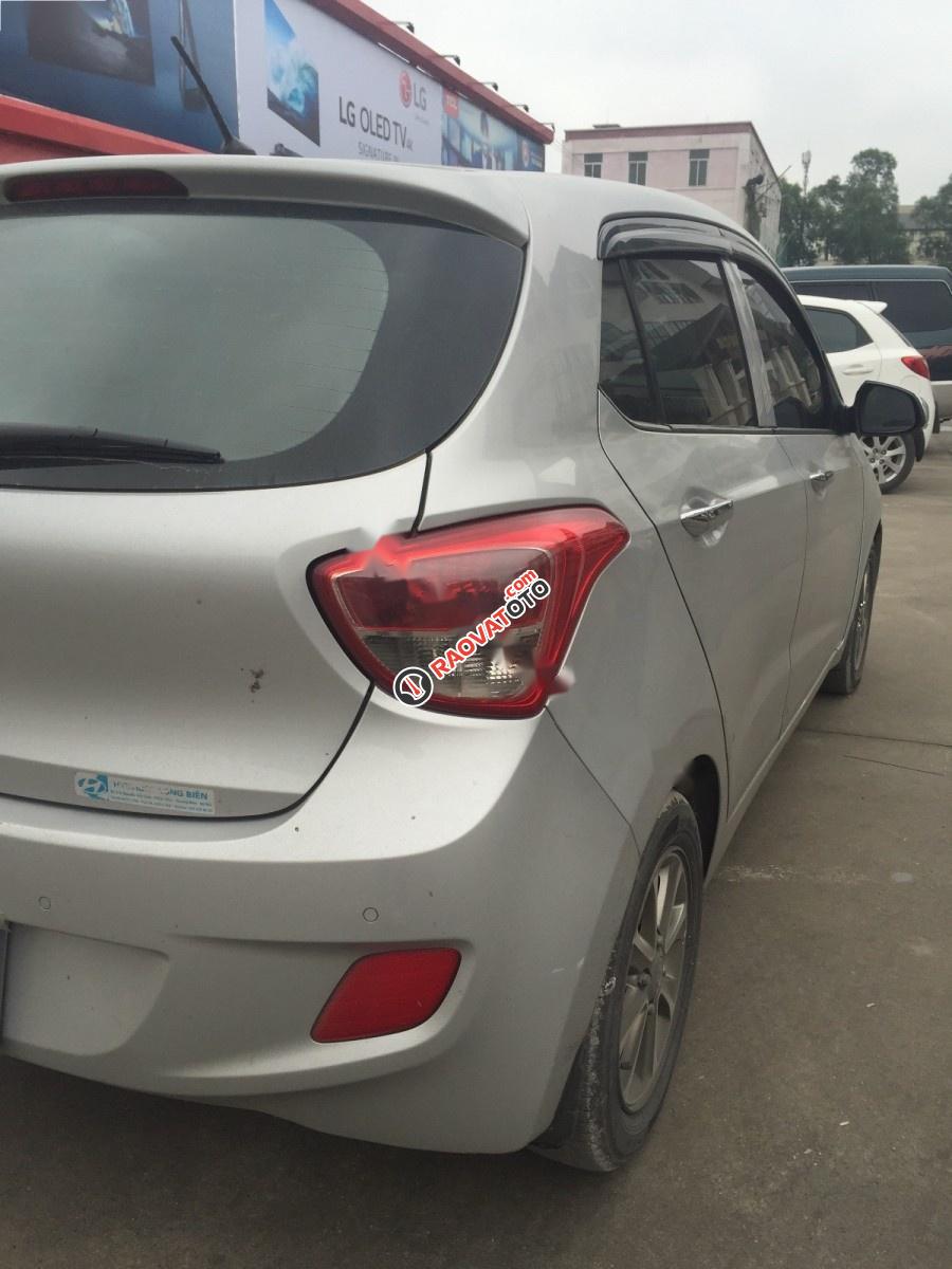 Bán ô tô Hyundai Grand i10 1.0 MT đời 2015, màu bạc, nhập khẩu nguyên chiếc, 315 triệu-4