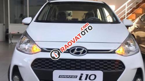 Cần bán Hyundai Grand i10 1,2 MT 2017, màu trắng-0