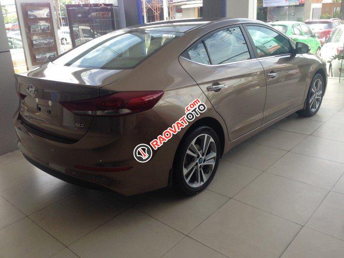 Hyundai Cầu Diễn cần bán xe Hyundai Elantra 2.0 AT 2017, màu nâu, giá chỉ 670 triệu-2