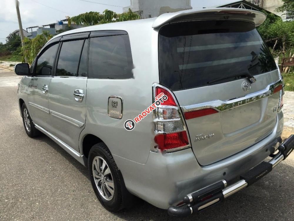 Cần bán lại xe Toyota Innova G 2.0 đời 2010 như mới-0