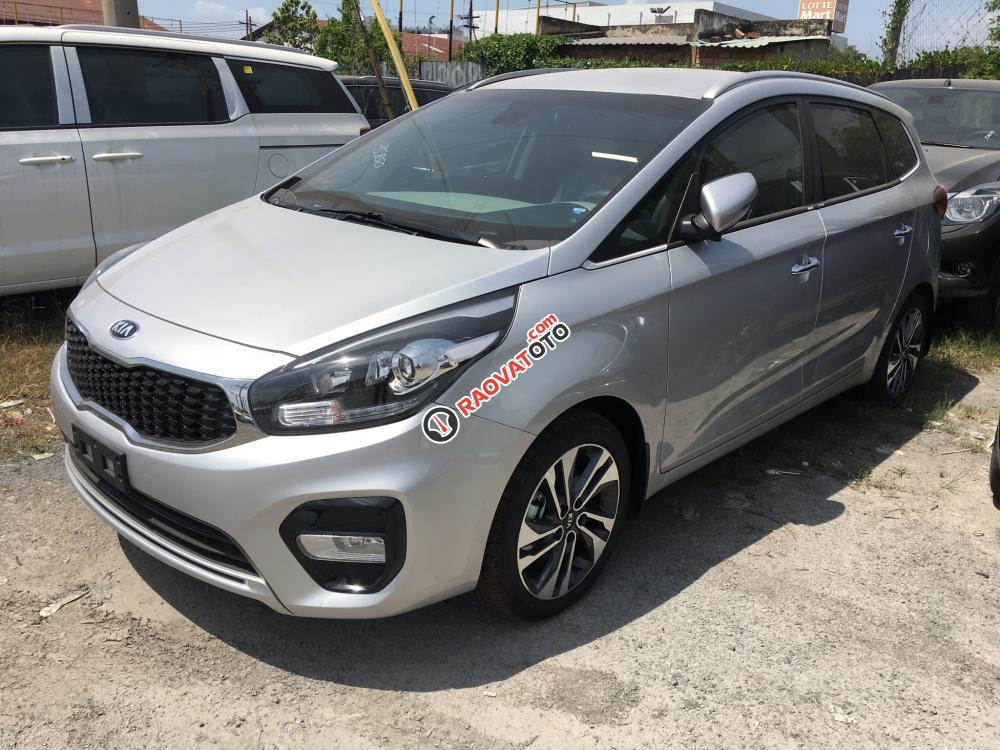 Bán Kia Rondo GAT năm sản xuất 2018, màu bạc-1