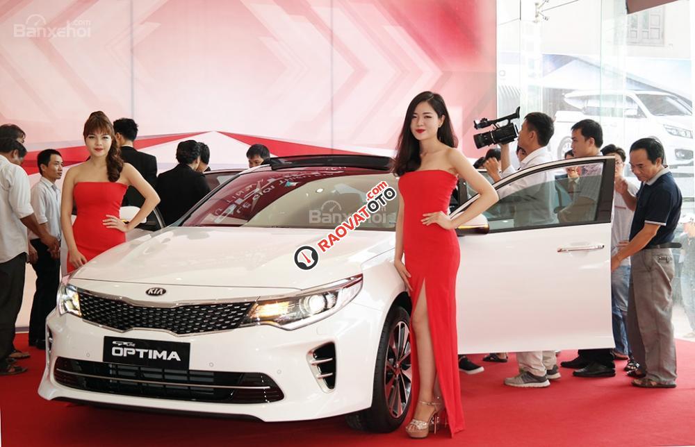 Cần bán Kia Optima đời 2017 giá rẻ-0