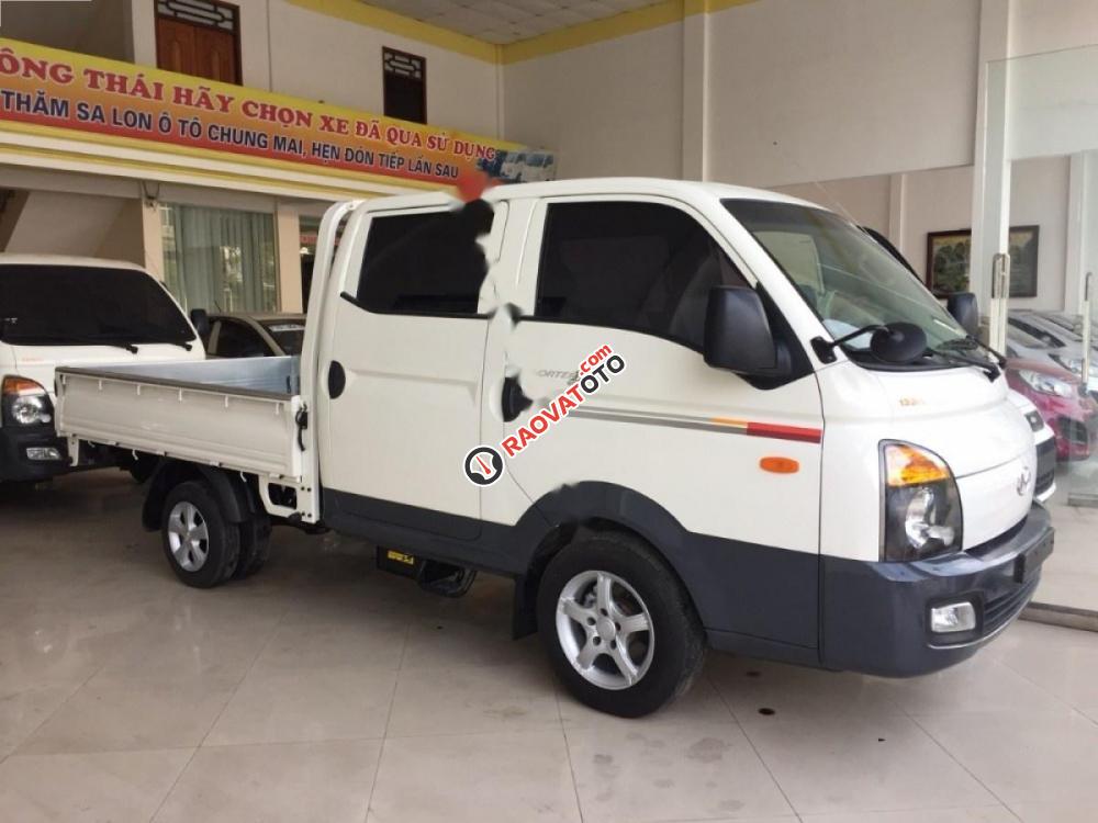 Cần bán Hyundai Porter II đời 2013, màu trắng, nhập khẩu nguyên chiếc-0