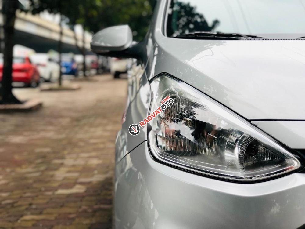 Bán Hyundai Grand i10 1.2 MT đời 2015, màu bạc, nhập khẩu -0