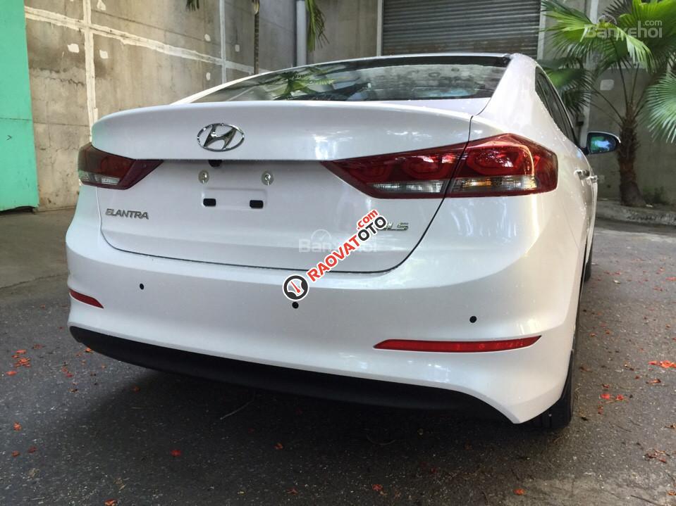 "Cực Sốc" Hyundai Elantra Đà Nẵng, hỗ trợ vay 80 - 90% giá trị xe, Lh Ngọc Sơn: 0911.377.773-11