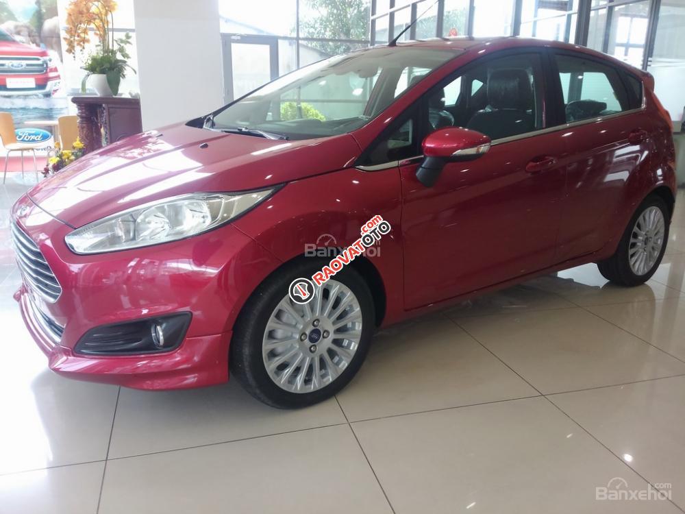 Bán Ford Fiesta 1.0 Turbo Ecoboost mới 100%, màu đỏ. Tặng kèm BHVC+PK] nhập khẩu ráp CKD-3