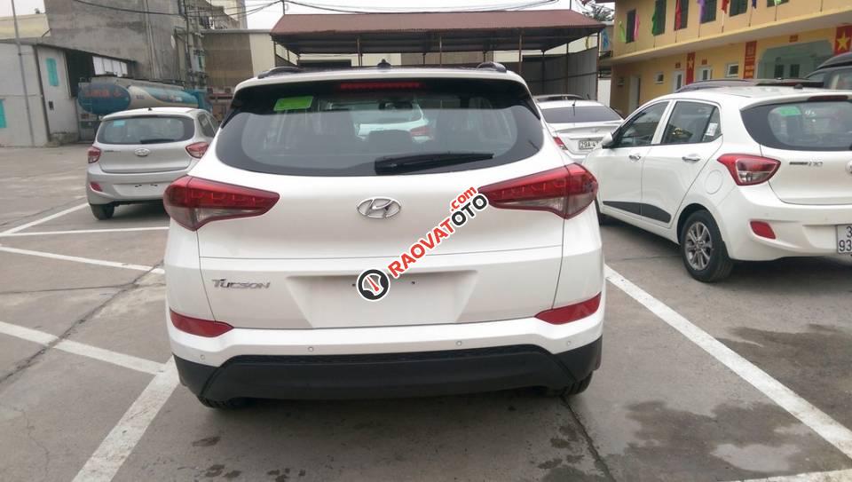 Cần bán xe Hyundai Tucson đời 2017, màu trắng, nhập khẩu, 960 triệu-3