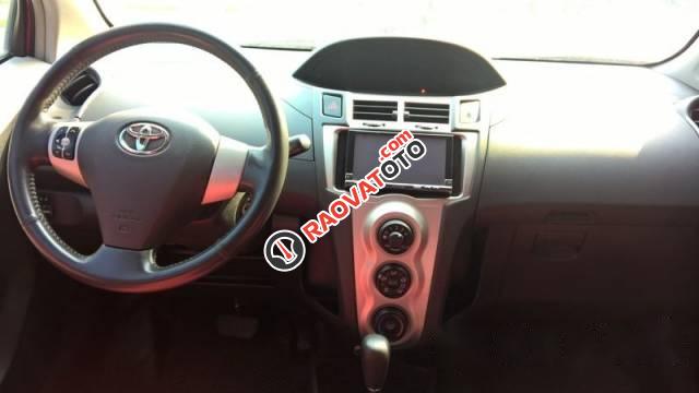 Bán Toyota Yaris đời 2009, màu đỏ-2