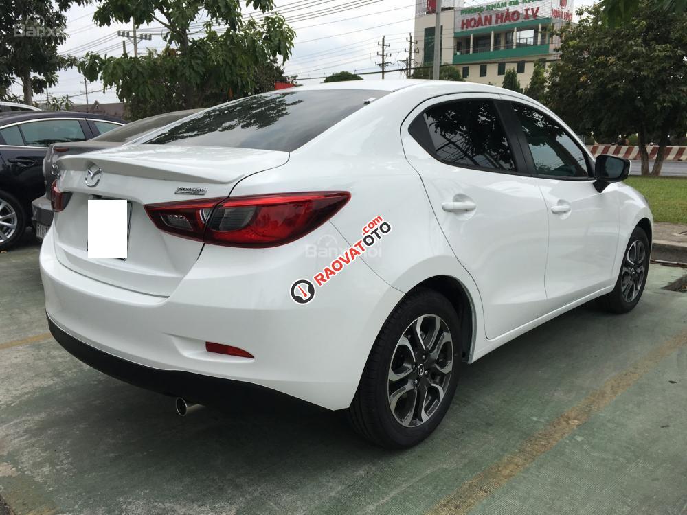 Bán Mazda 2 1.5L AT Sedan đời 2018, màu trắng, 529 triệu liên hệ ngay Mazda Cộng Hòa-5