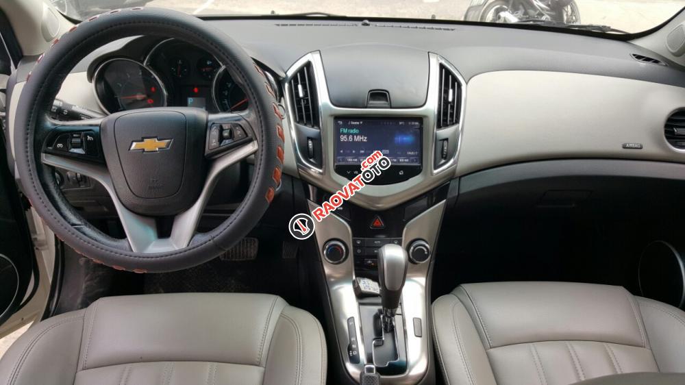 Bán Chevrolet Cruze LTZ 1.8AT màu trắng, số tự động, sản xuất cuối 2015, biển Sài Gòn-1